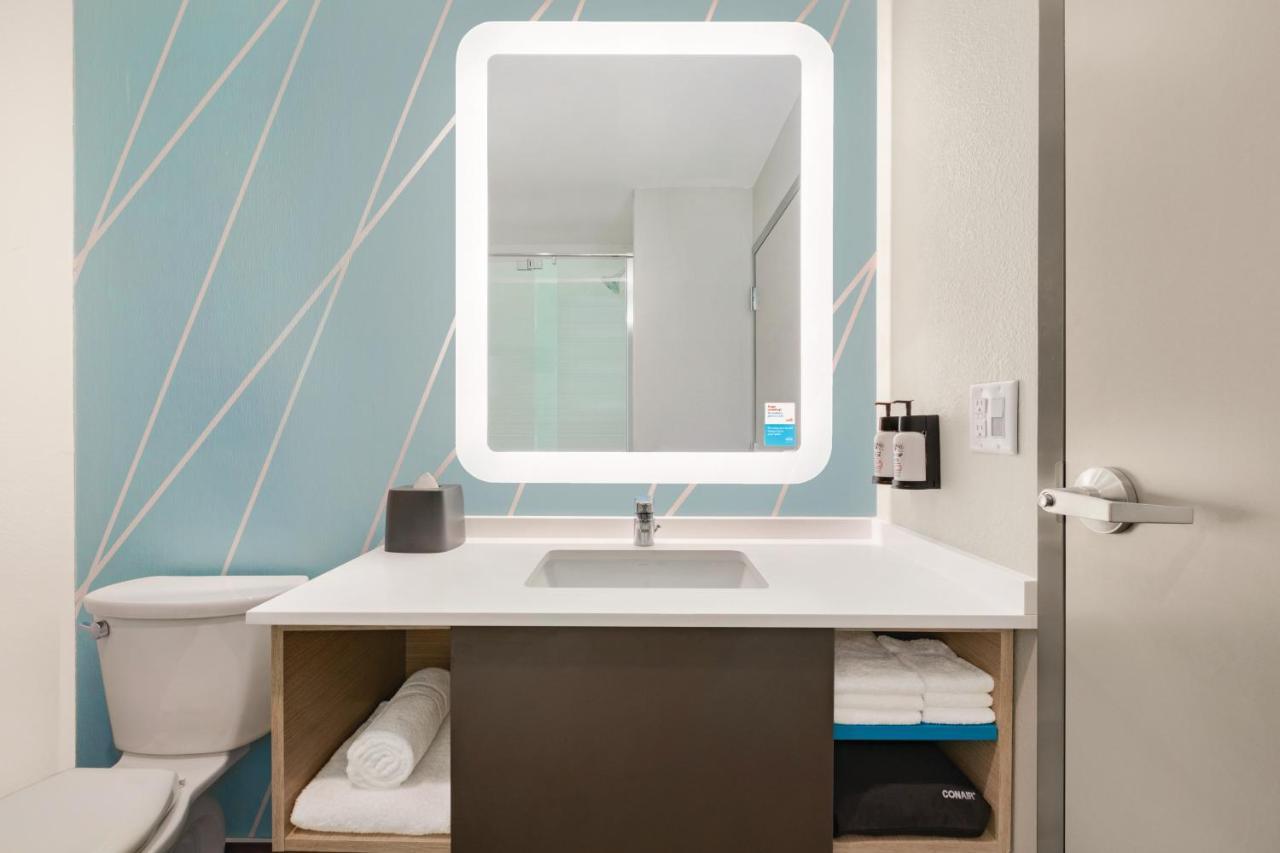 Avid Hotel - Staunton By Ihg Esterno foto