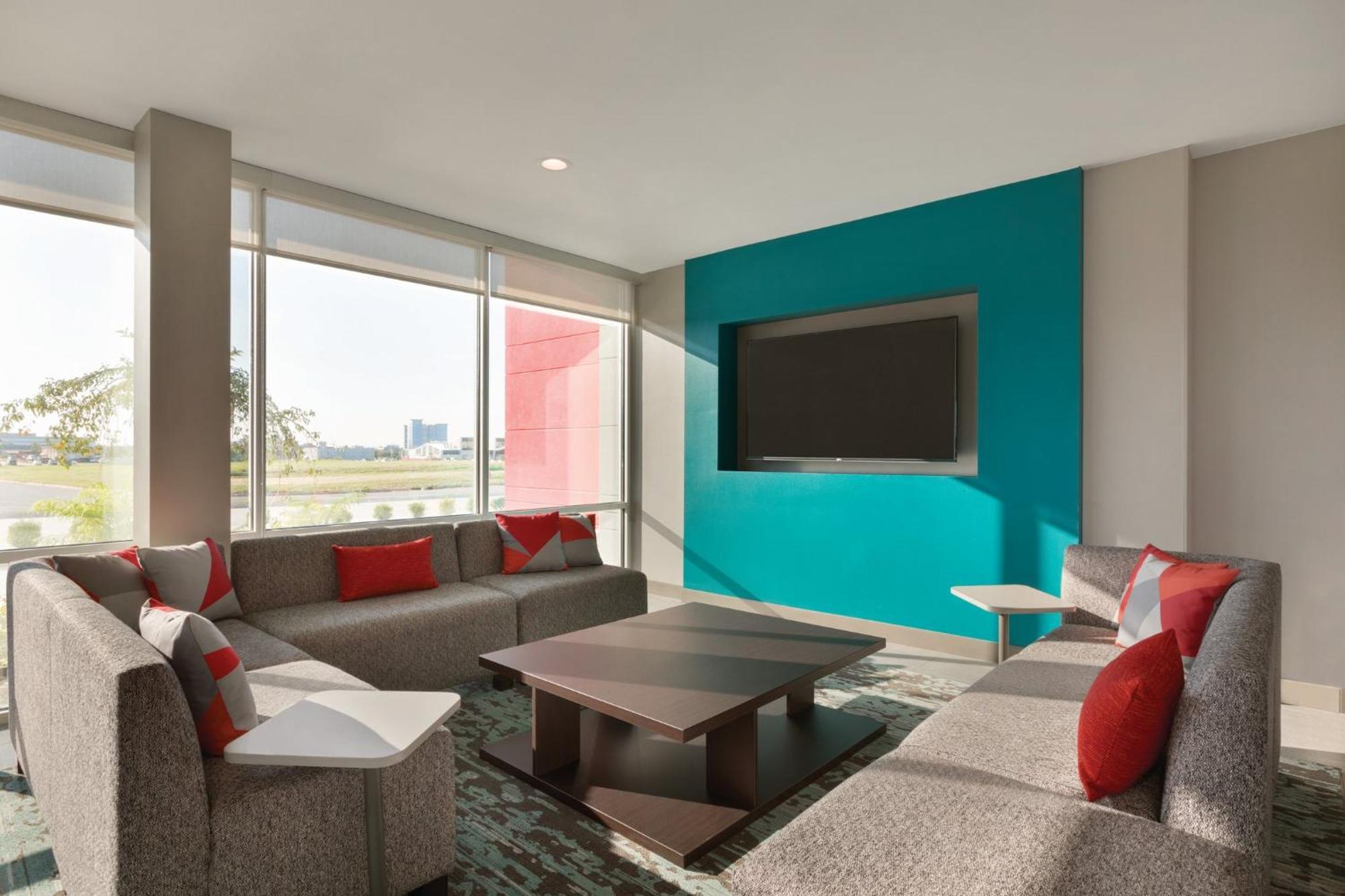 Avid Hotel - Staunton By Ihg Esterno foto